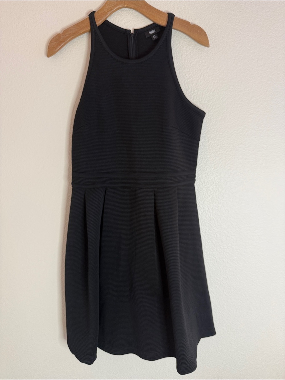 Massimo Black Sleeveless High-Neck Midi Dress